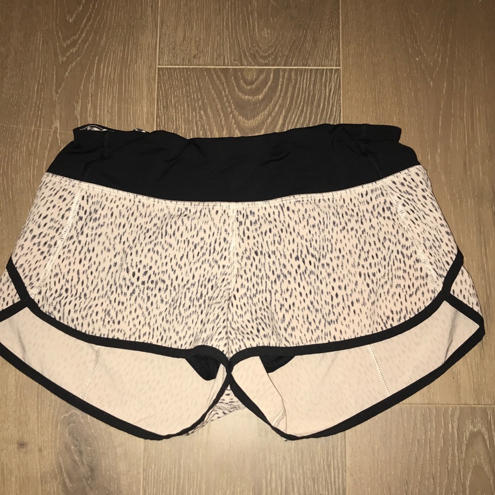 LULULEMON SHORTS!!